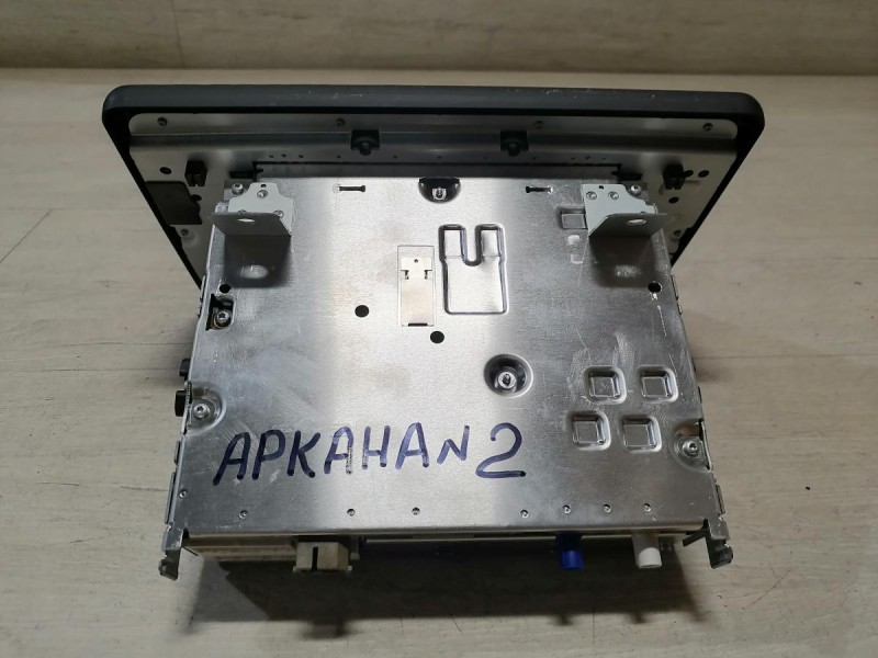 Arkana №2 магнитола штатная