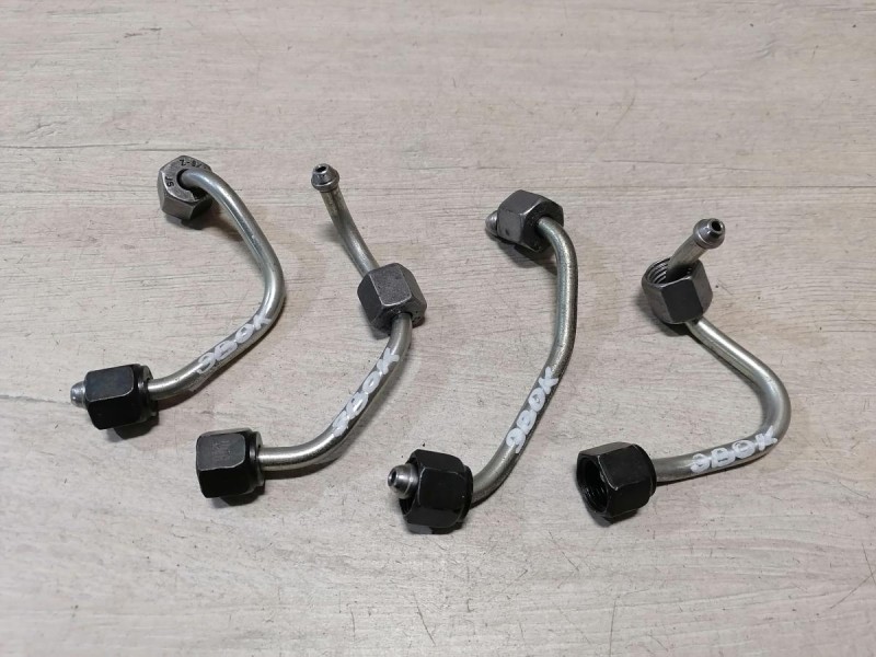 Rover Evoque трубка топливная на форсунки