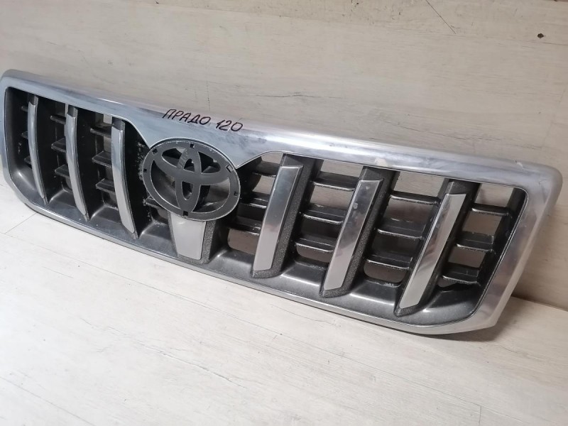 Prado 120 П решетка радиатора деф