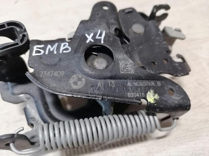 BMW X4 П замок капота