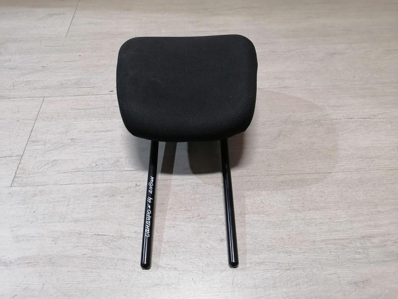 Sandero №14 подголовник заднего дивана к-кт