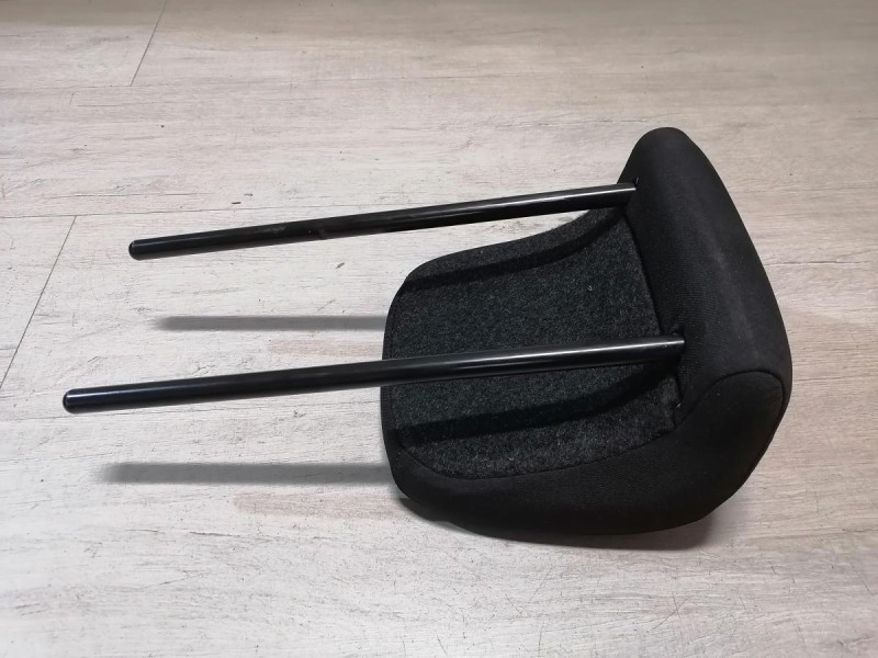 Sandero №14 подголовник заднего дивана к-кт