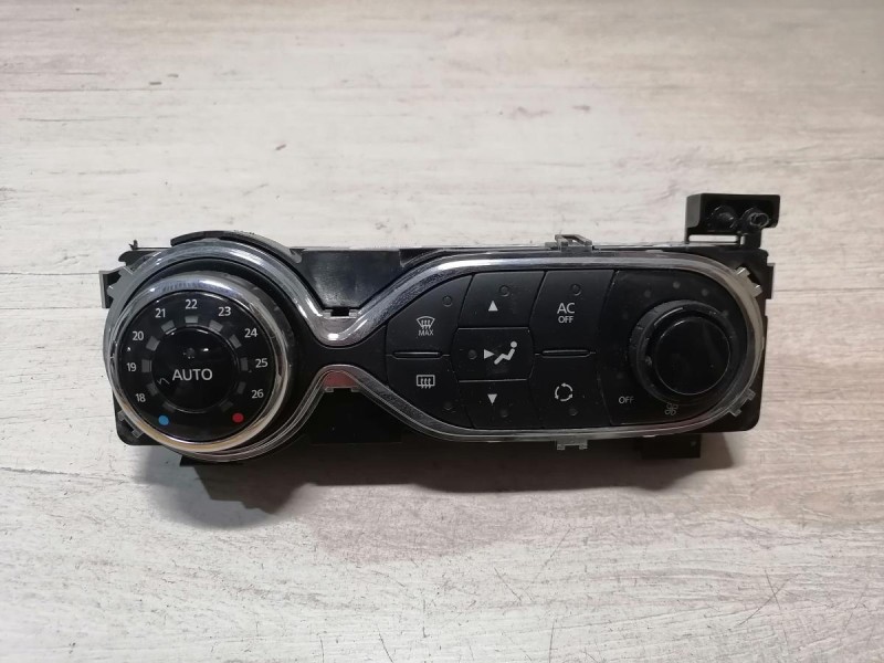 Sandero №14 блок управления климат контролем деф