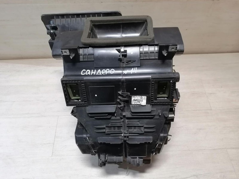 Sandero №14 печка корпус под климат контроль