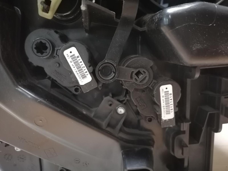 Sandero №14 печка корпус под климат контроль