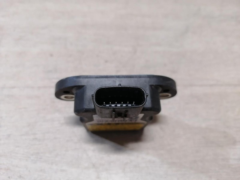 Prado 150 №1 датчик ускорения