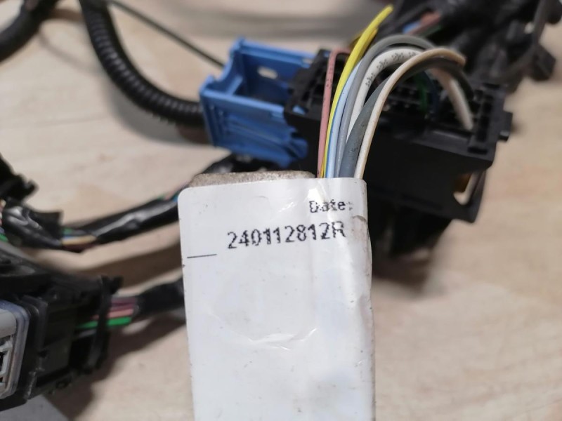 Sandero №14 проводка двигателя 16кл конд мкпп