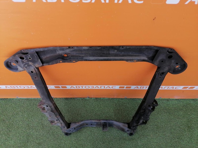 Sandero №14 подрамник деф