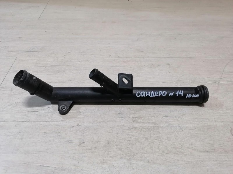 Sandero №14 трубка охлаждения двигателя на помпу 16кл