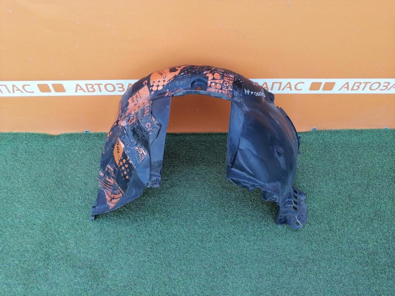 Sandero №14 подкрылок передний левый деф