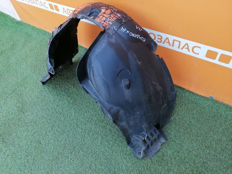 Sandero №14 подкрылок передний левый деф