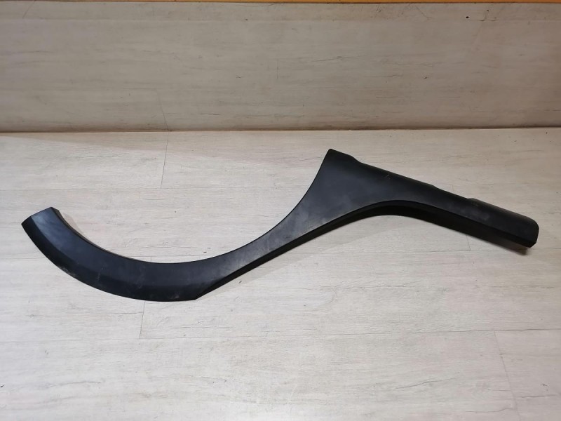 Sandero №14 расширитель крыла задний левый деф