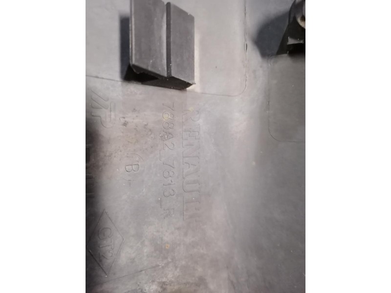 Sandero №14  расширитель крыла задний правый