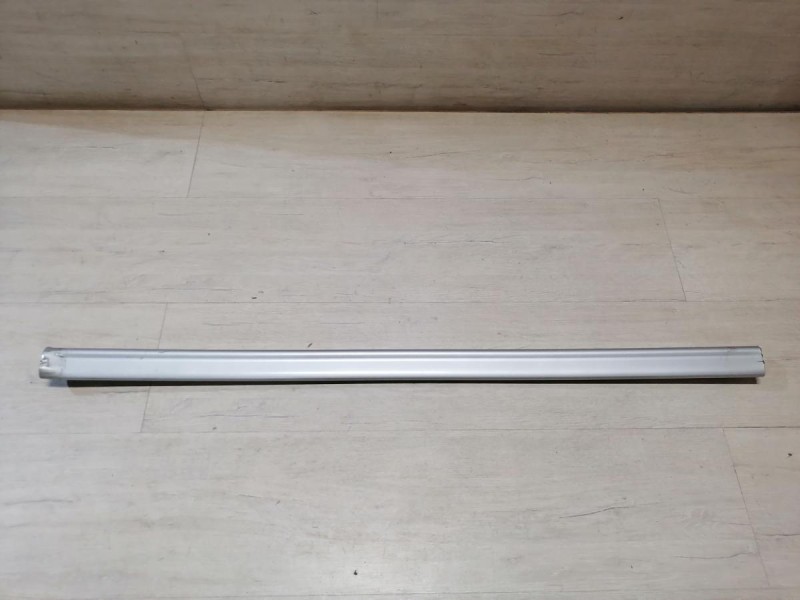 Sandero №14 рейлинг левый на запчасти