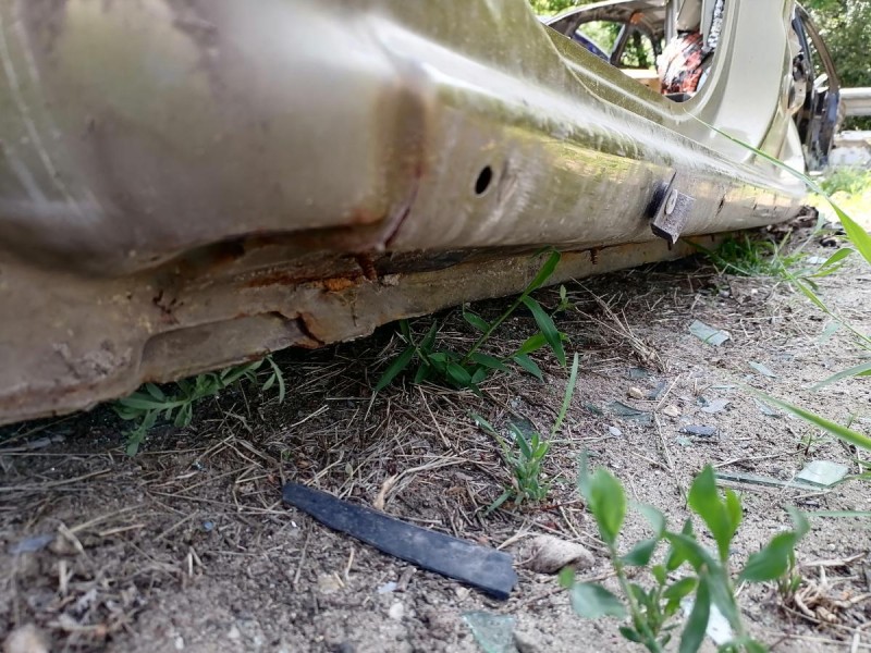 Sandero №14 порог левый степвей до шва деф