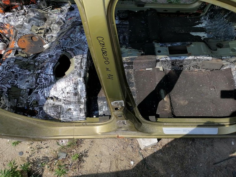 Sandero №14 порог правый деф