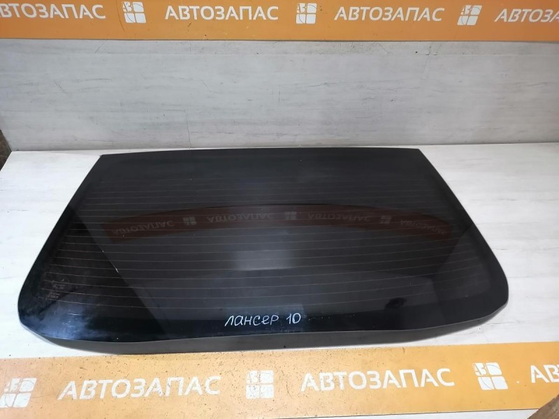 Lancer 10 №1 стекло заднее