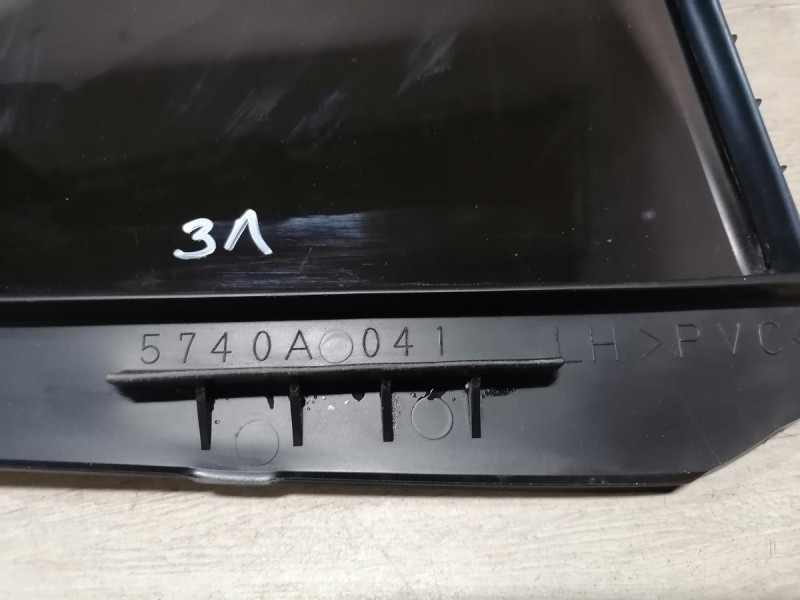 Lancer 10 №1 форточка левая
