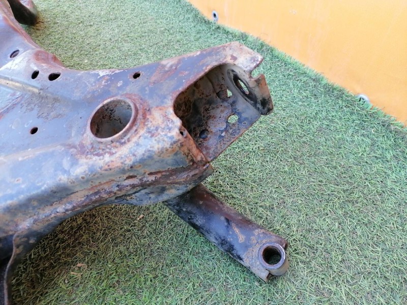 Lancer 10 №1 подрамник передний деф