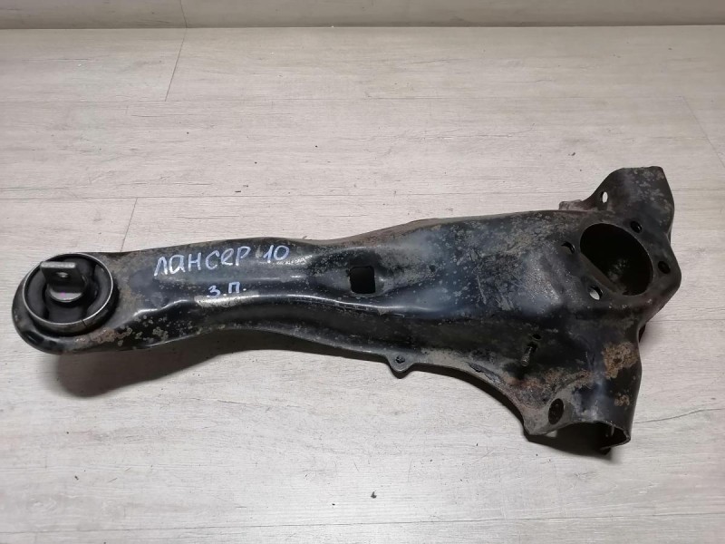 Lancer 10 №1 рычаг задний продольный правый