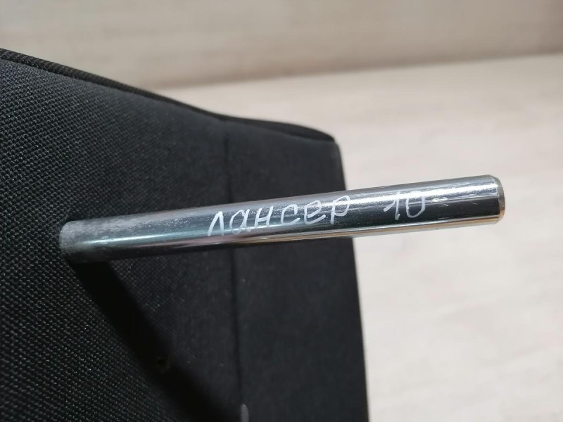 Lancer 10 №1 подголовник дивана средний центральный