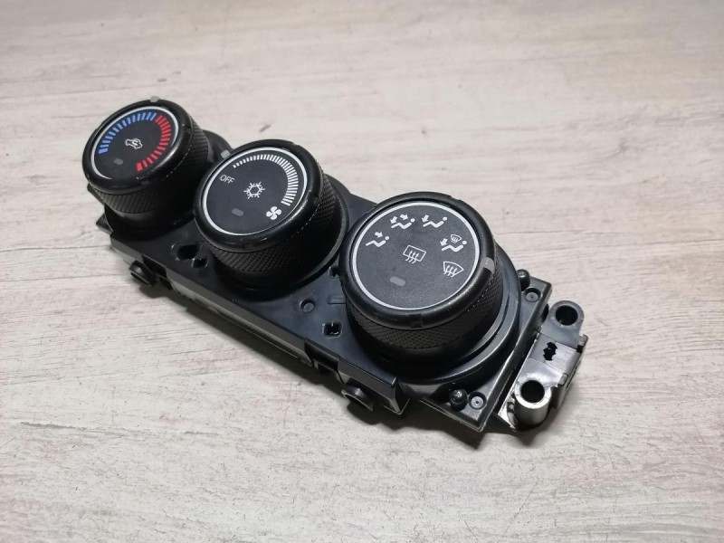 Lancer 10 №1 блок управления кондиционером