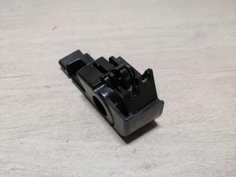 Lancer 10 №1 ручка открывания лючка бензобака