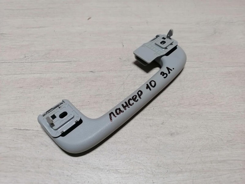 Lancer 10 №1 ручка потолка