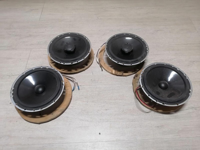 Sandero №14 комплект акустики магнитола динамики конденсатор полка деф