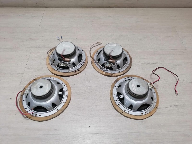 Sandero №14 комплект акустики магнитола динамики конденсатор полка деф