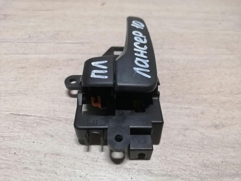 Lancer 10 №1 ручка двери внутренняя левая