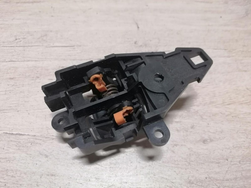Lancer 10 №1 ручка двери внутренняя левая