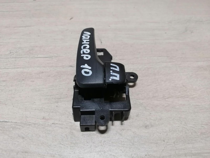 Lancer 10 №1 ручка двери внутренняя правая