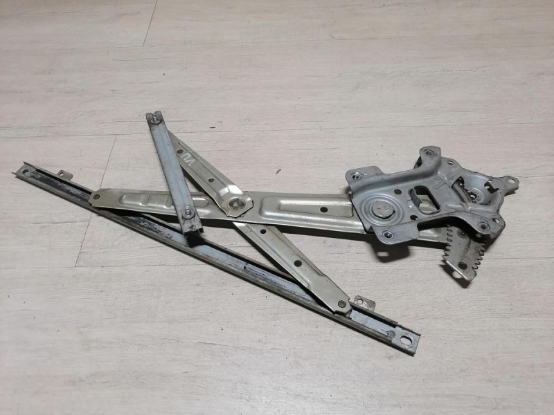 Lancer 10 №1 стеклоподъемник передний левый