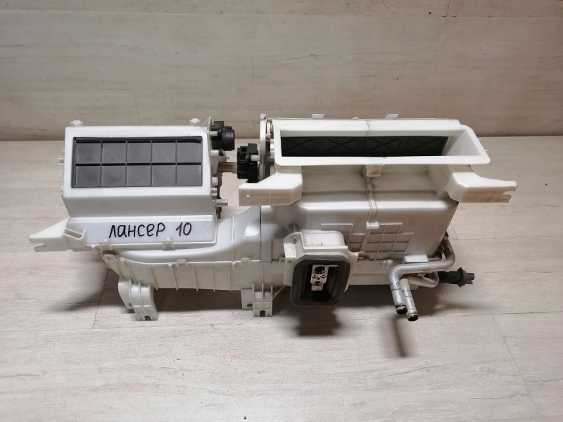 Lancer 10 №1 печка корпус под кондиционер