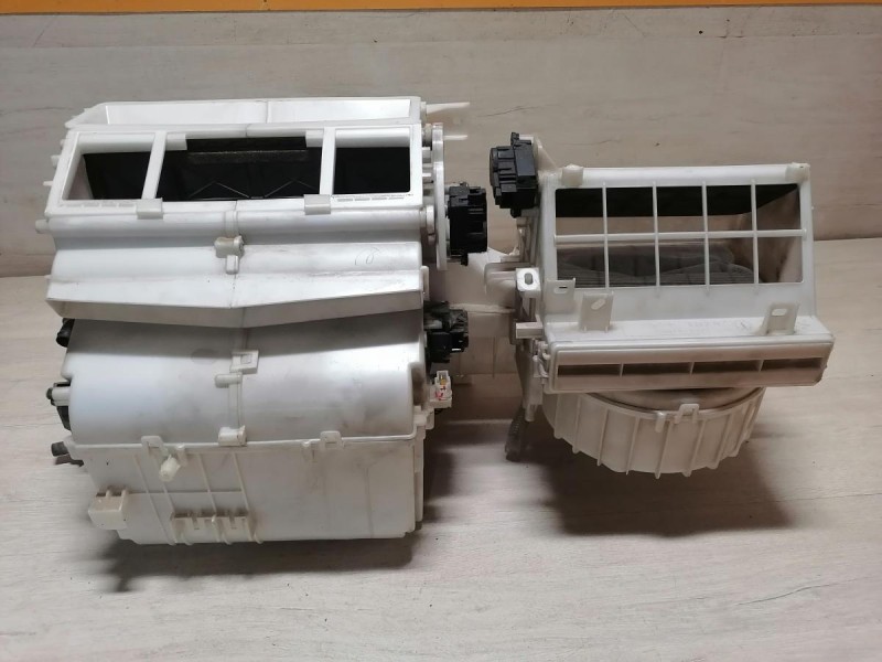 Lancer 10 №1 печка корпус под кондиционер