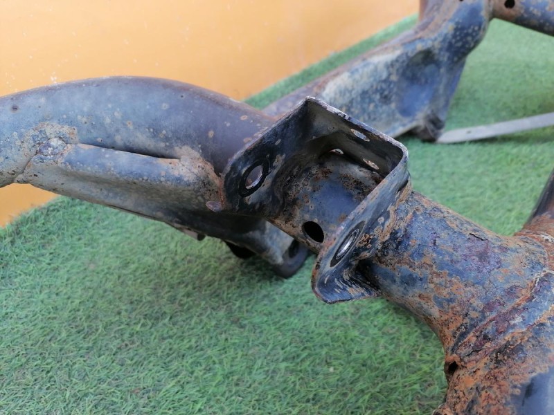 Lancer 10 №1 подрамник задний