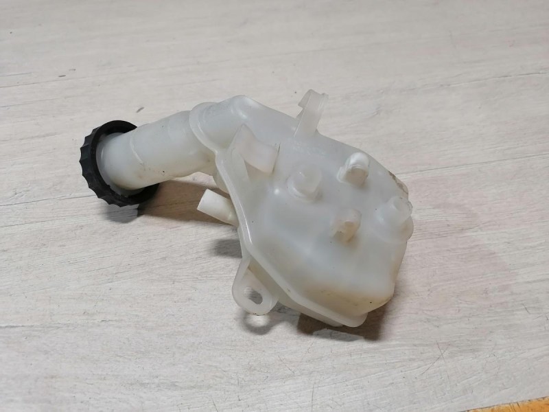 Lancer 10 №1 бачок тормозного цилиндра