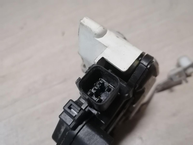 Lancer 10 №1 замок двери передний левый