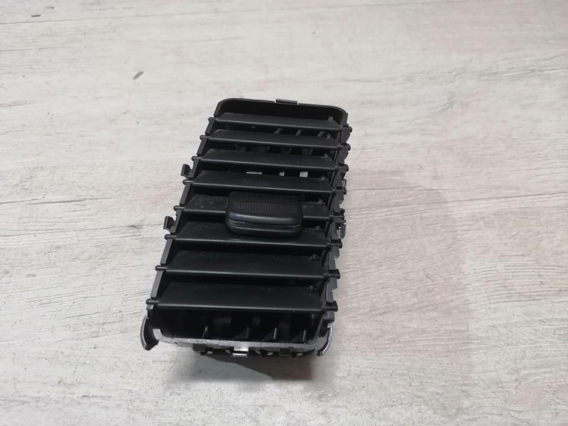 Lancer 10 №1 дефлектор торпедо центральный правый