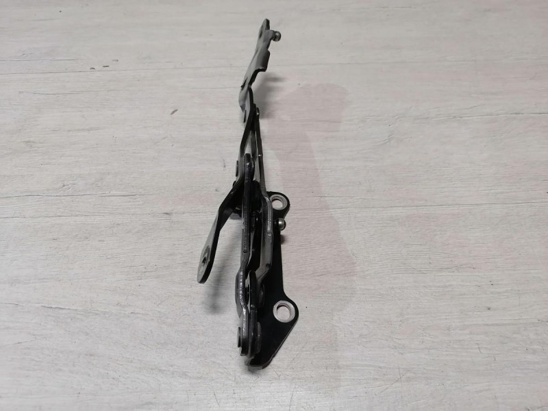 Lancer 10 №1 петля багажника левая