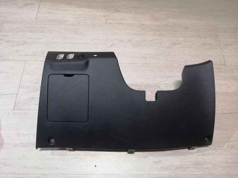 Lancer 10 №1 накладка подрулевая