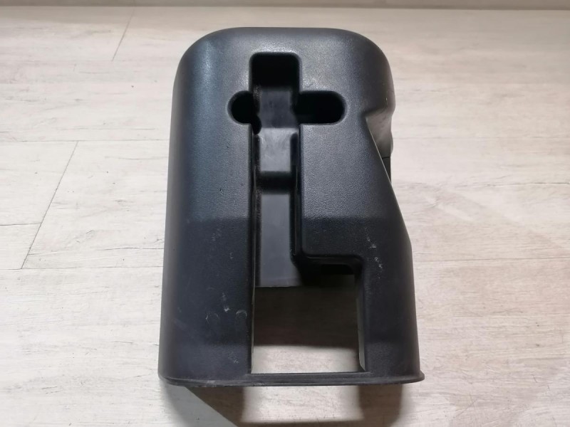 Lancer 10 №1 кожух рулевой колонки