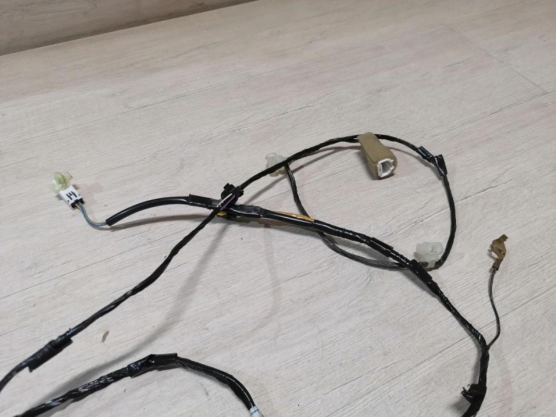Lancer 10 №1 проводка багажника правая