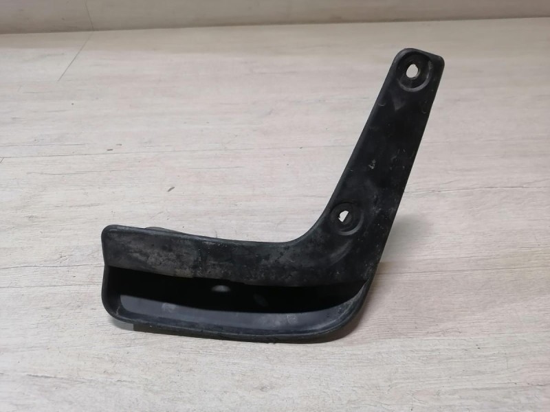 Lancer 10 №1 брызговик задний левый