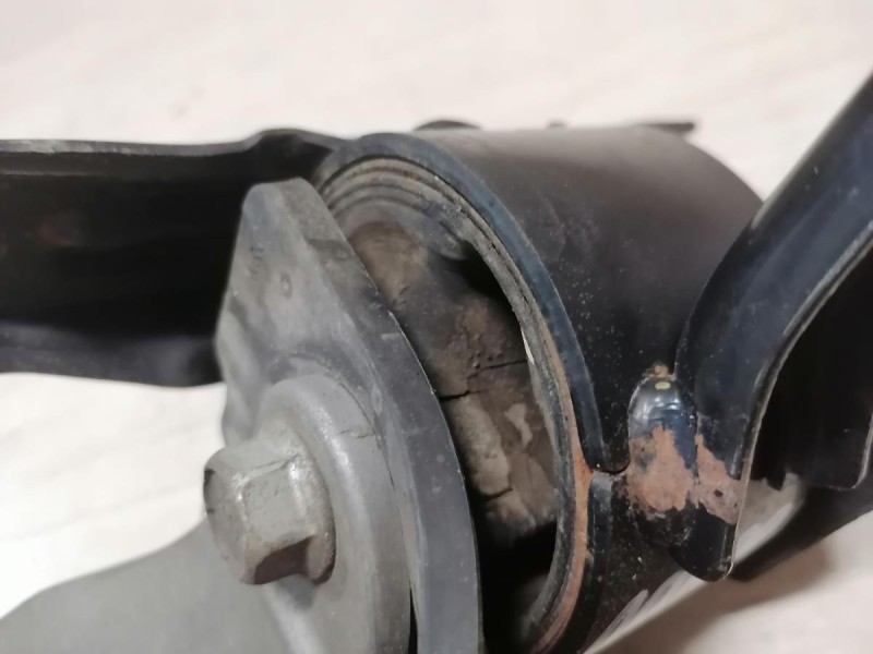 Lancer 10 №1 подушка двигателя правая