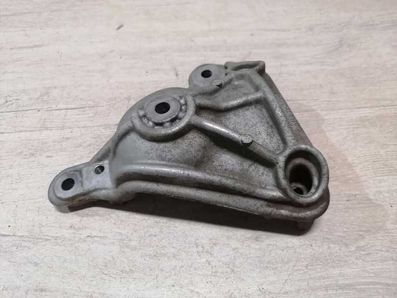 Lancer 10 №1 кронштейн кондиционера