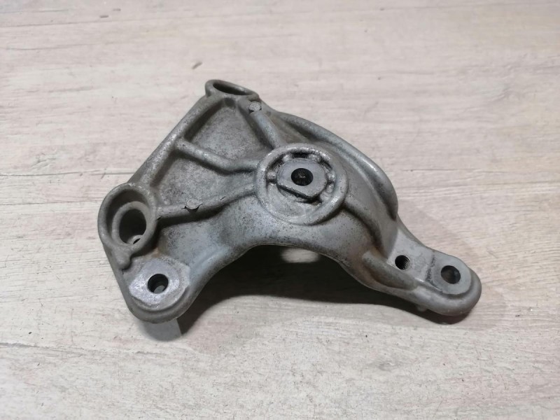 Lancer 10 №1 кронштейн кондиционера