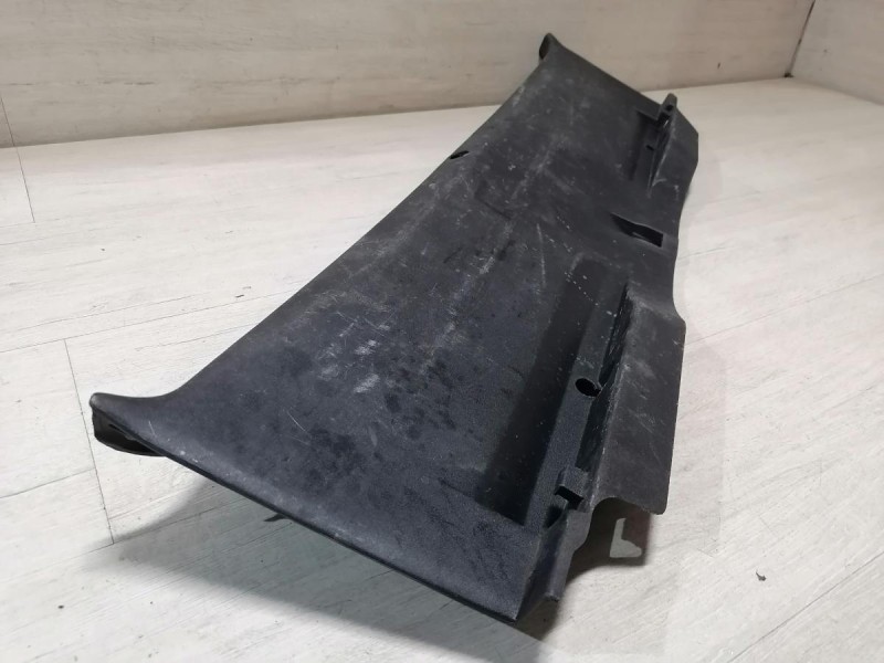 Lancer 10 №1 обшивка задней панели накладка