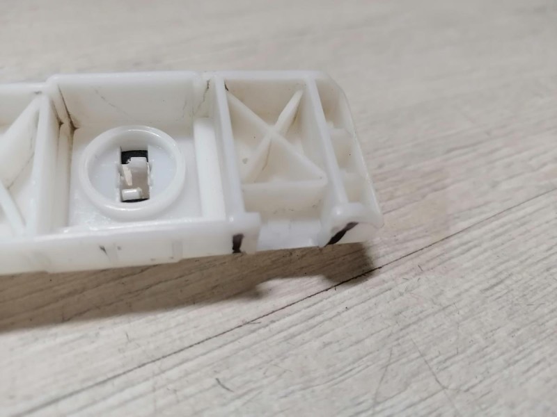 Lancer 10 №1 крепление заднего бампера правое деф